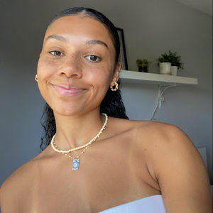 Meet your Posher, Justine